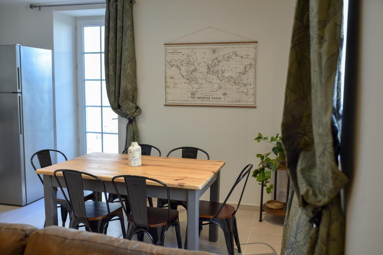 Chateau De Chaussy Ruoms Eksteriør billede